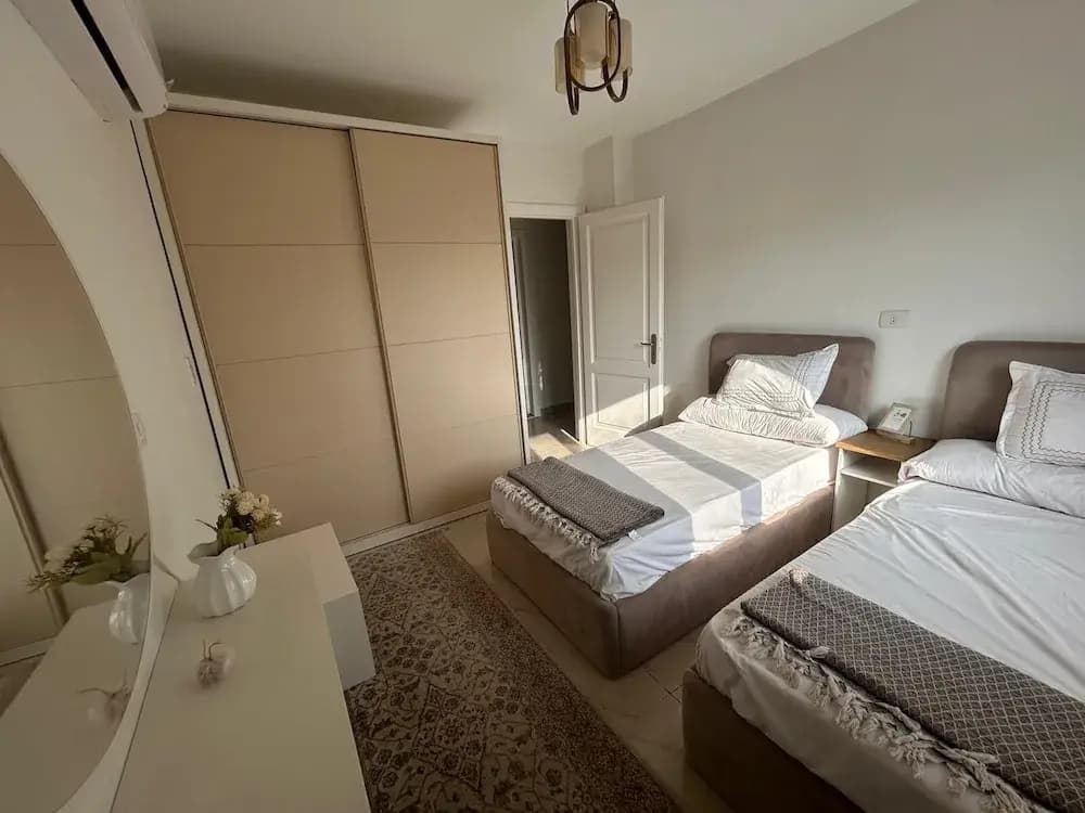 Cozy Retreat in Madinty & Work-Station - photo 3