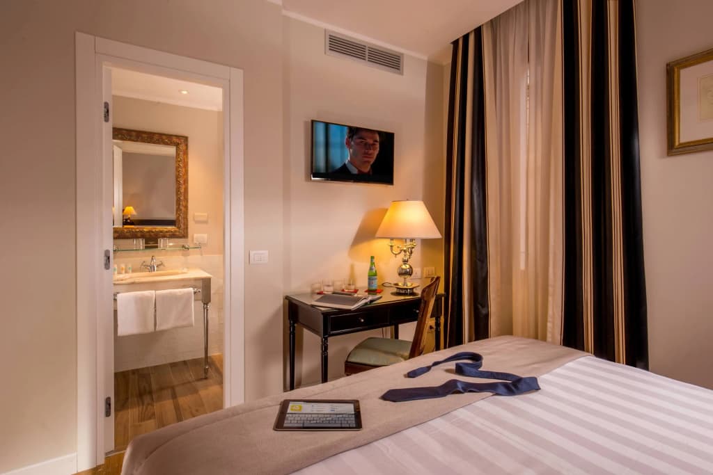 Hotel Monte Cenci - photo 32