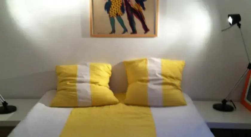 Into Paris - Louvre Apartment - photo 2