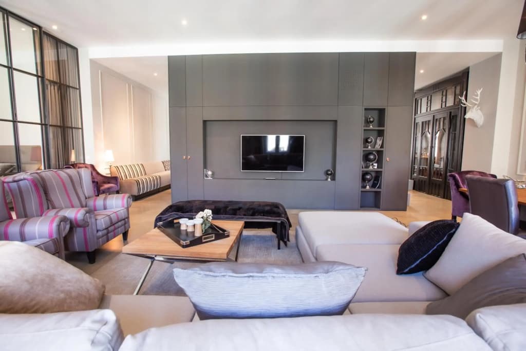 200m2 Splendid Downtown Flat with 75m2 Gergious Terrace - photo 3