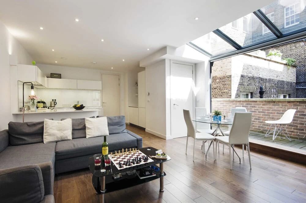 Bright Baker Street Apartment - AZS - photo 11