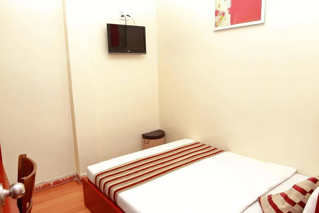 Saigon Crystal Hotel - photo 3