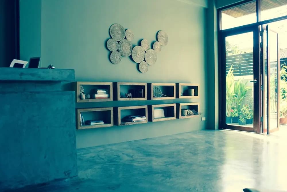 Home'81 - photo 7