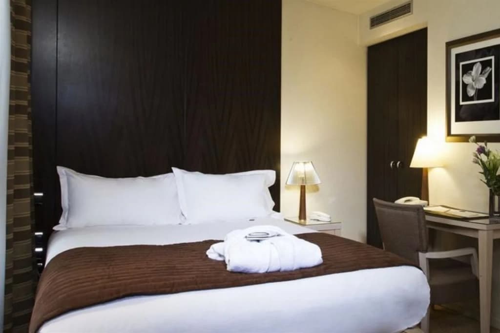 Le Pera Hotel - photo 5