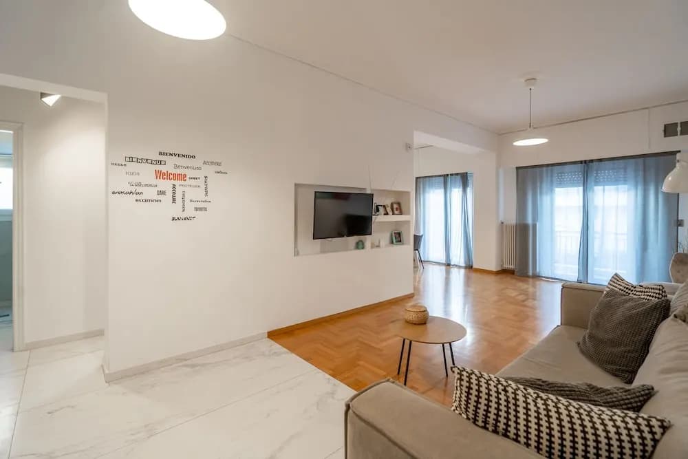 Zan Moreas Beautiful Apt in Koukaki - photo 37