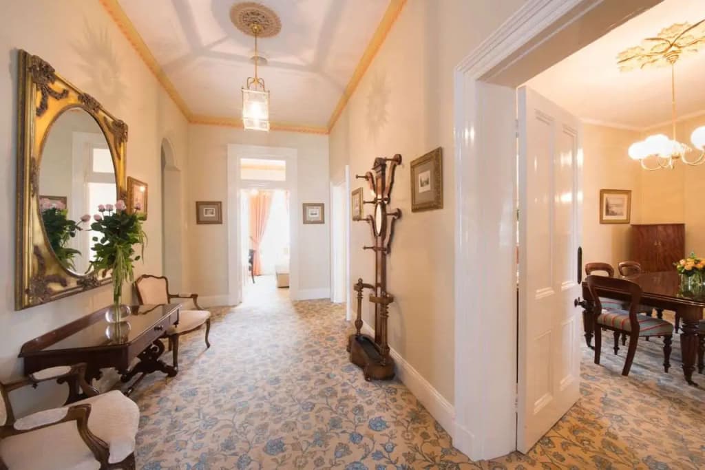 The Hotel Windsor - photo 12