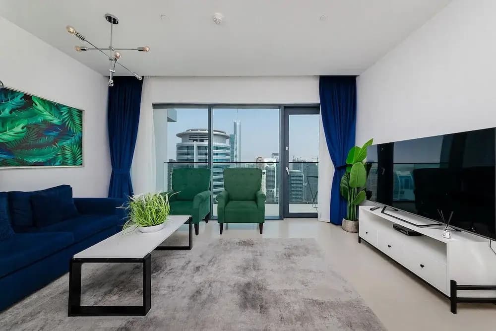 Stylish 2BR with Marina Views - photo 4