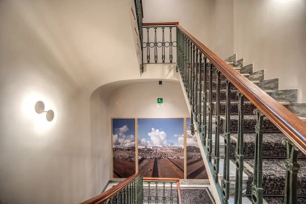Hotel 77 - photo 16