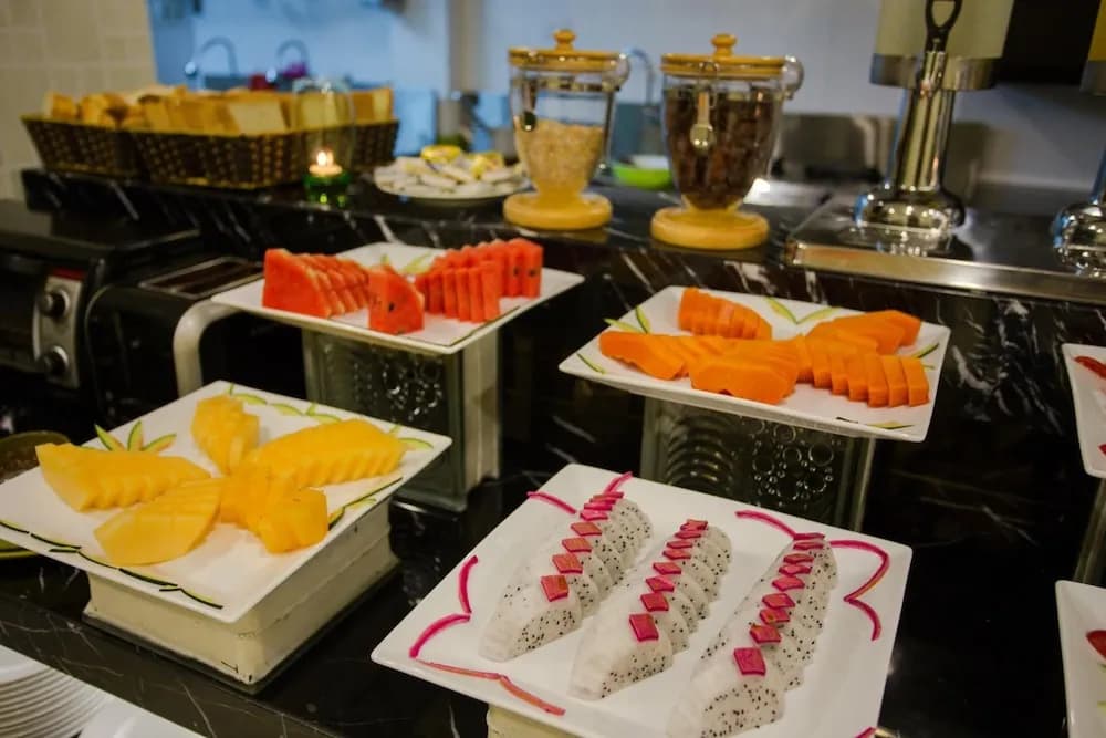Rising Dragon Legend Hotel - photo 11