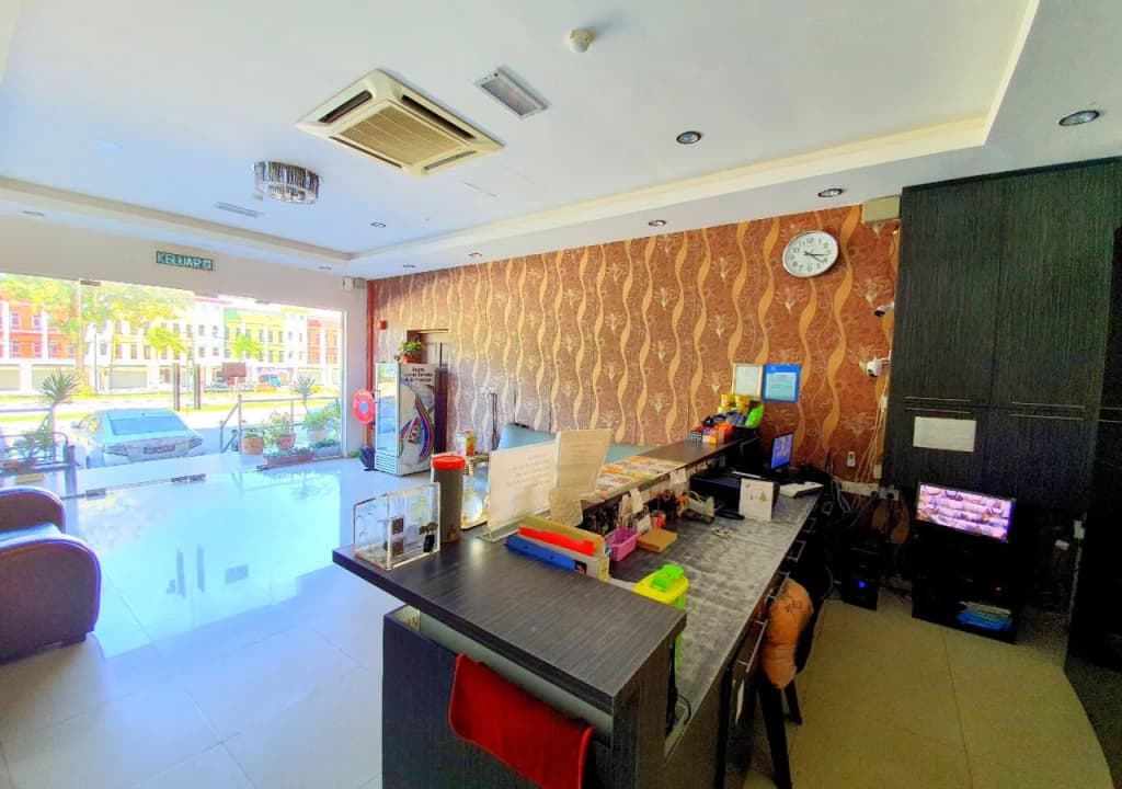OYO 89715 CK Hotel - photo 15