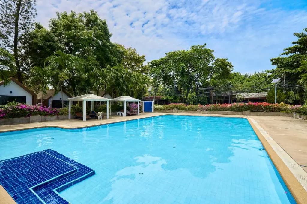 SUITE APARTMENT, 30's JOMTIEN BEACH - photo 11