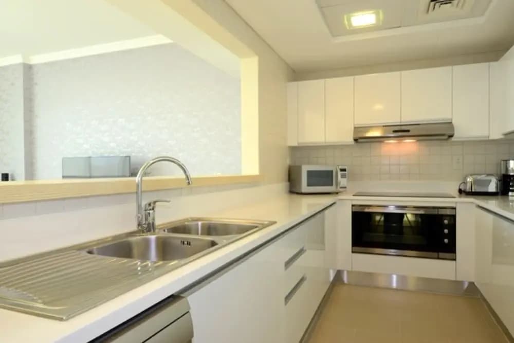 Al Bateen Residence - photo 24
