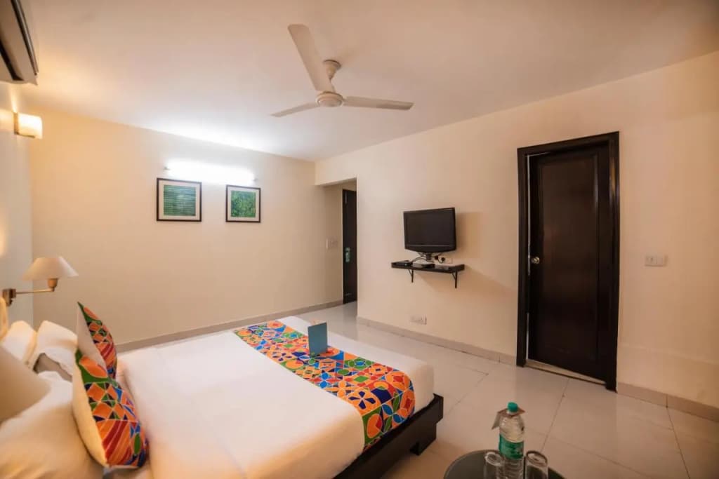 FabHotel Anutham Saket - photo 5