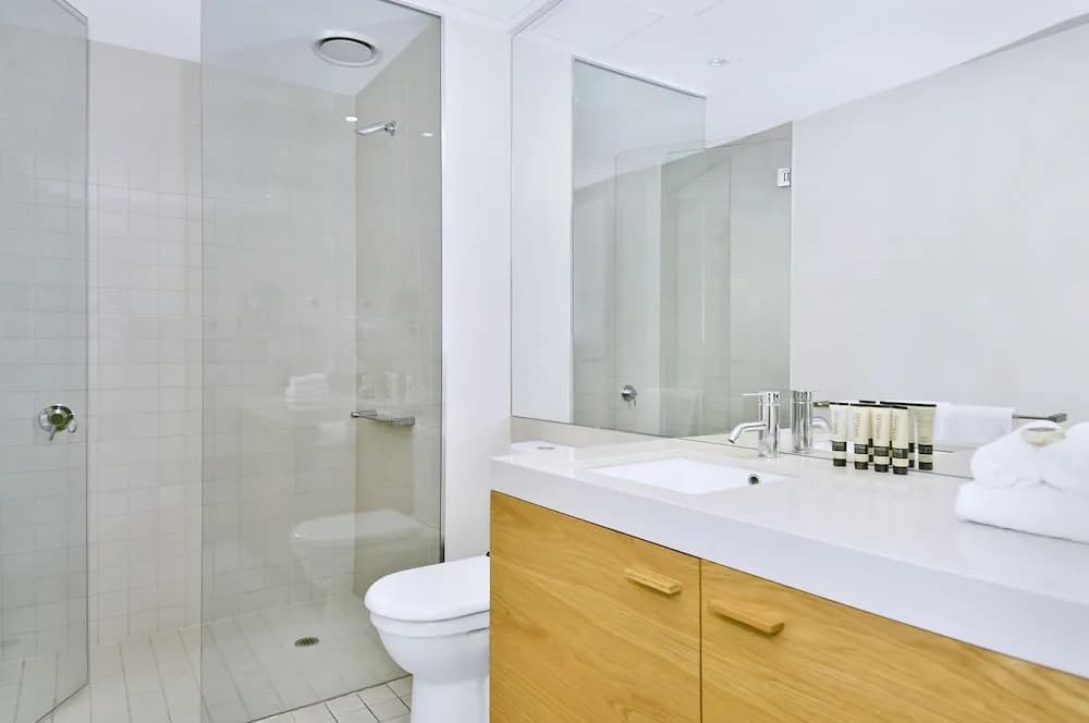 View Apartment at Docklands - photo 6