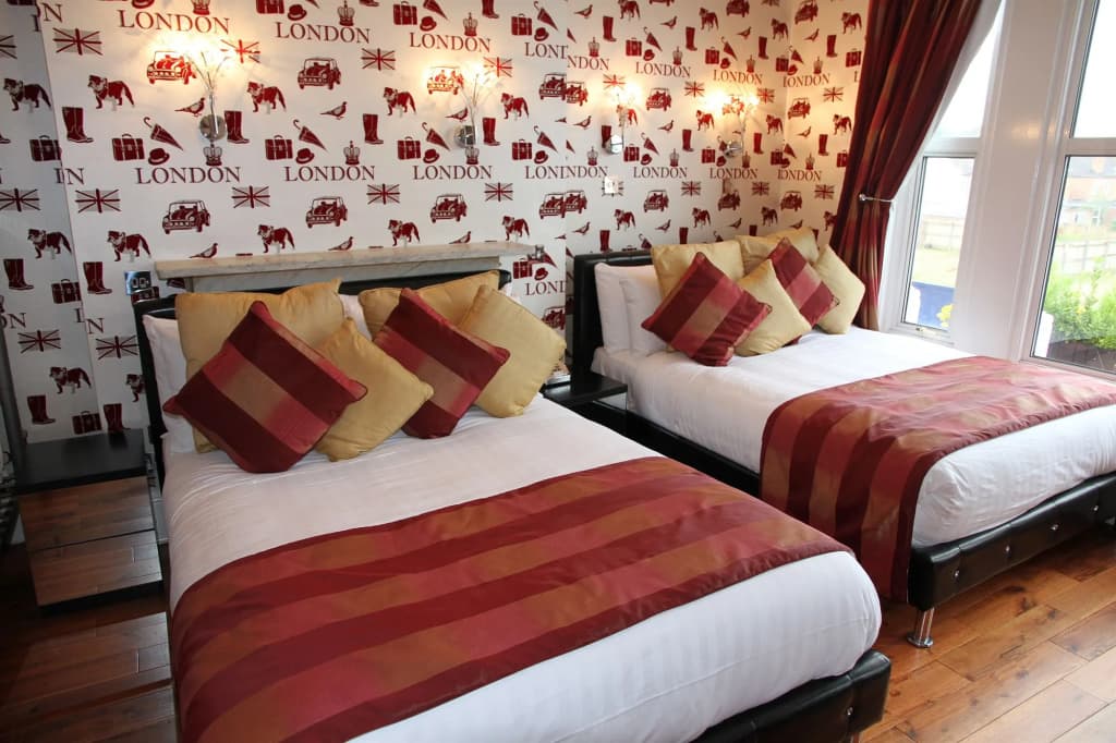 Crompton Guest House - photo 5