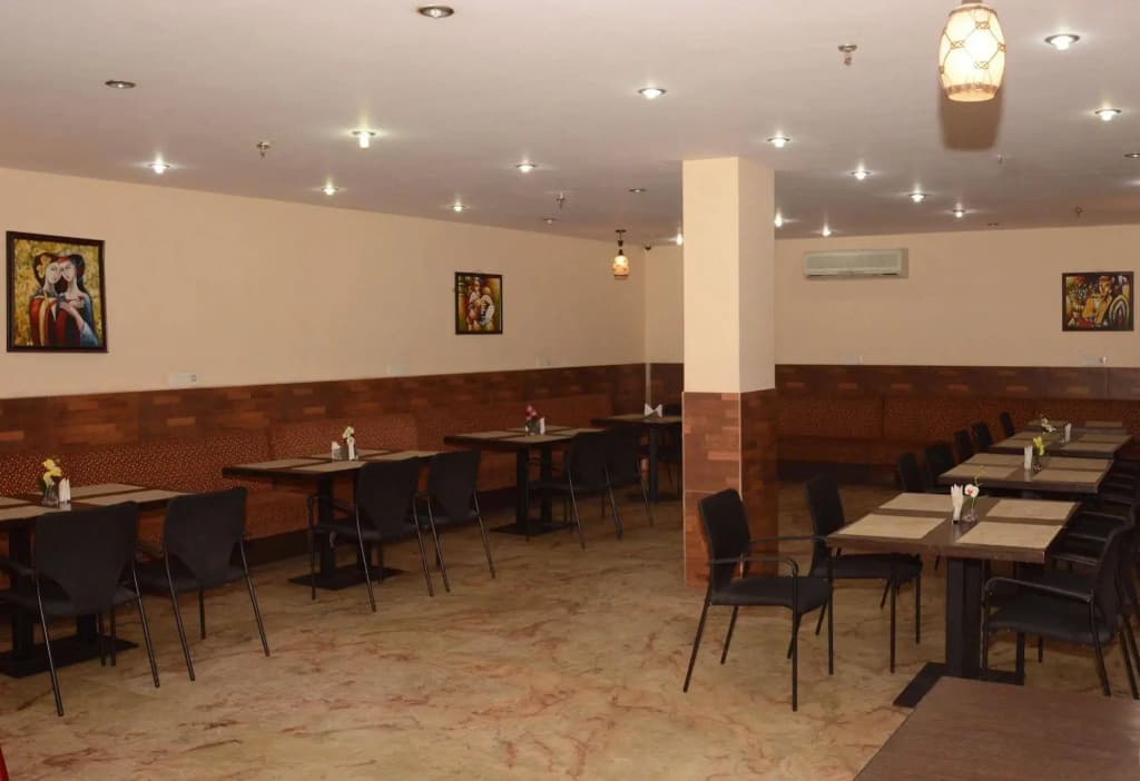 OYO 4212 Hotel Vedas Heritage - photo 12