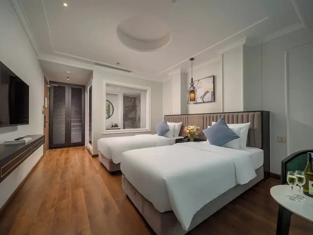 22Land Cloud Hotel - photo 4