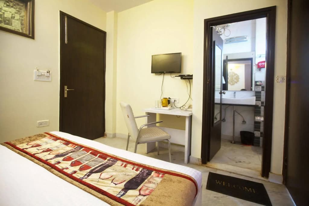 RK Residency Hotel - photo 5