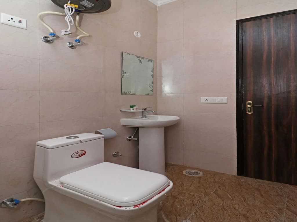 Hotel Mayda Prime Near Delhi Airport - photo 6