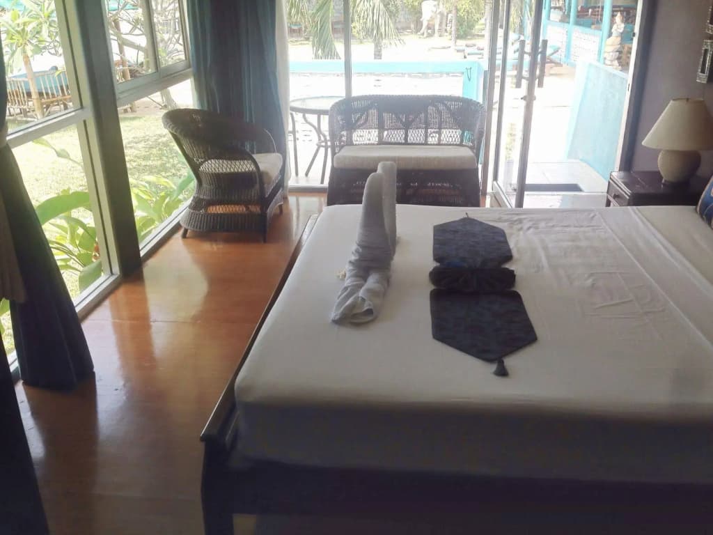 Blu' Beach Bungalows - photo 2