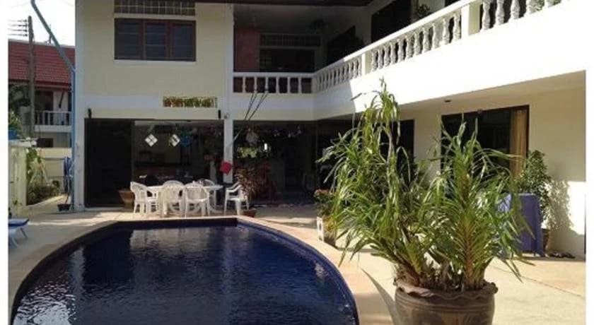 Peter Kamala Guesthouse - photo 8