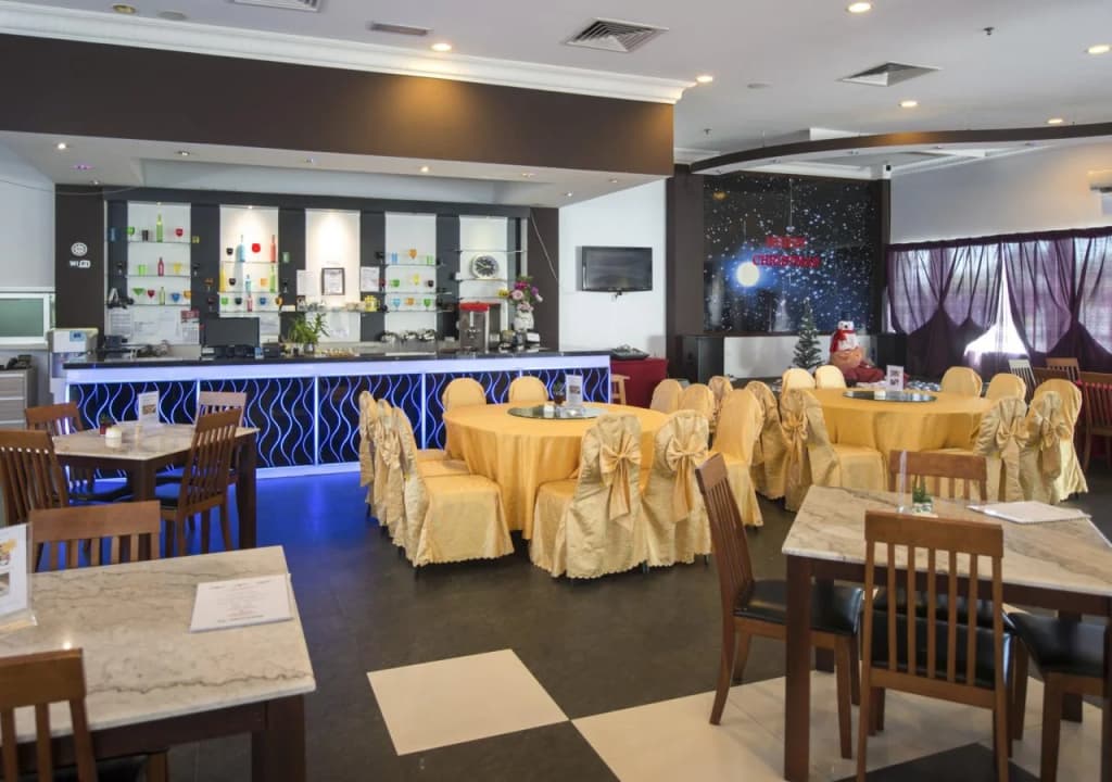 De Garden Hotel - photo 14