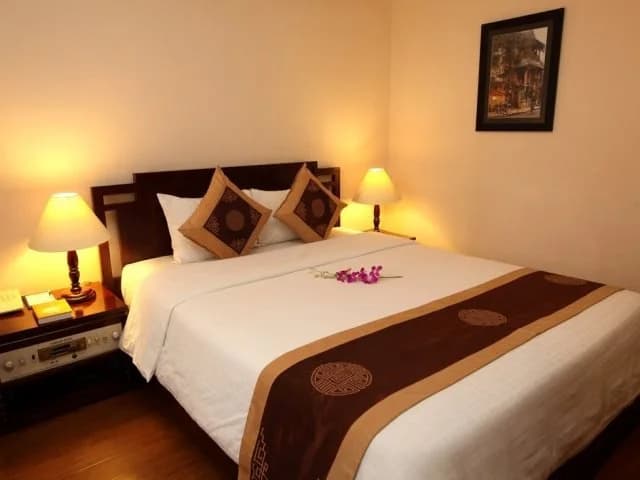 Saigon Hotel - photo 3