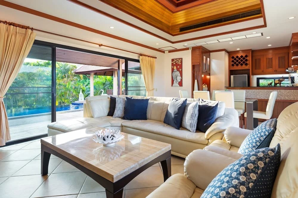 Boutique 3BR Pool Villa Bianca NaiHarn - photo 3