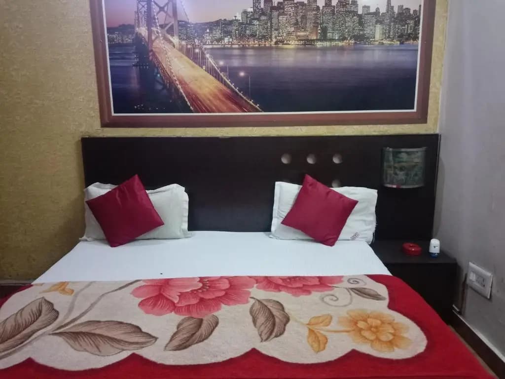 Yash Guest House - photo 17