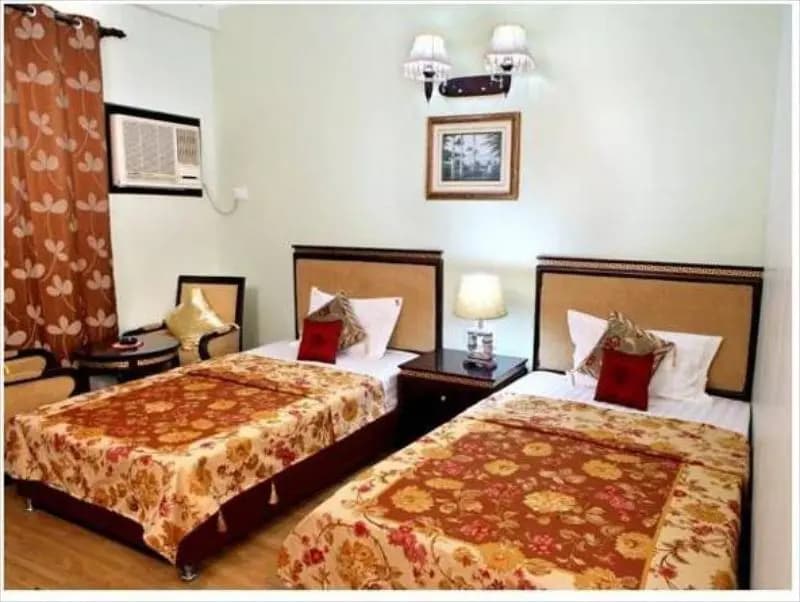 Hotel Revels Plum - photo 5