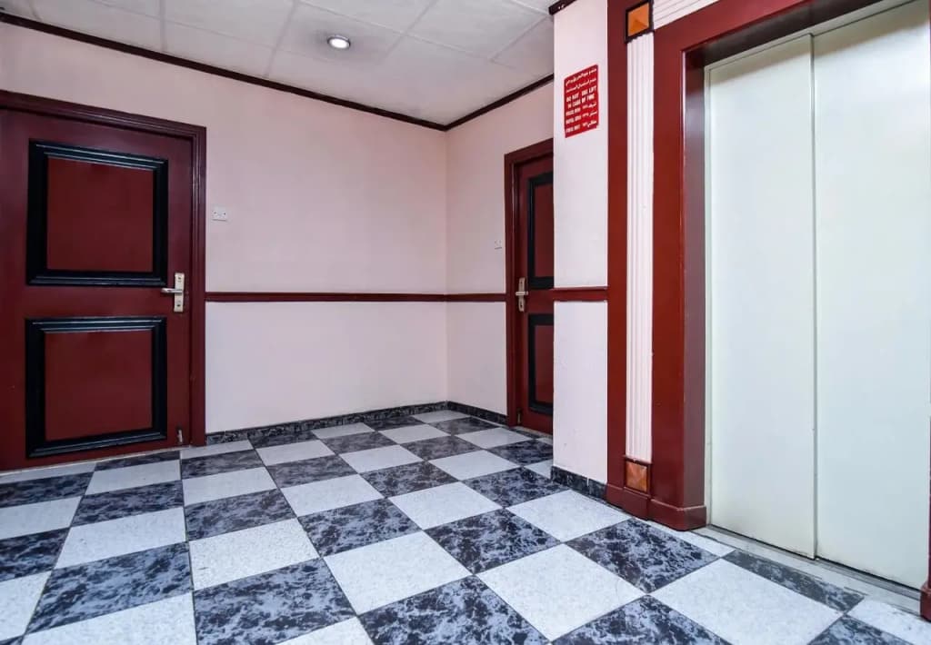 Lapaz Hotel by OYO Rooms - photo 11