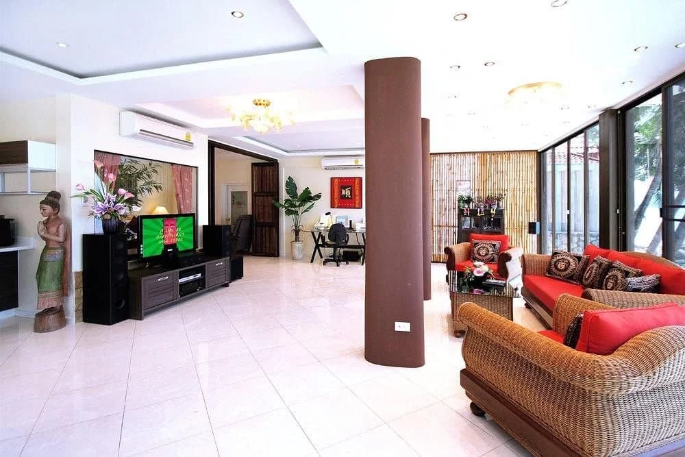 Longtail Suites - main photo