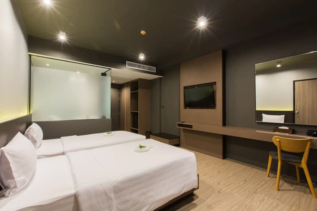 Nai Yang Beach Hotel - photo 5