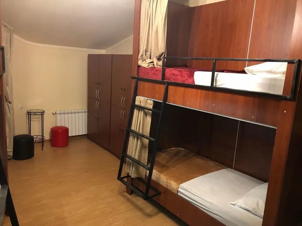 Ms Jackson Guesthouse Hostel - photo 3