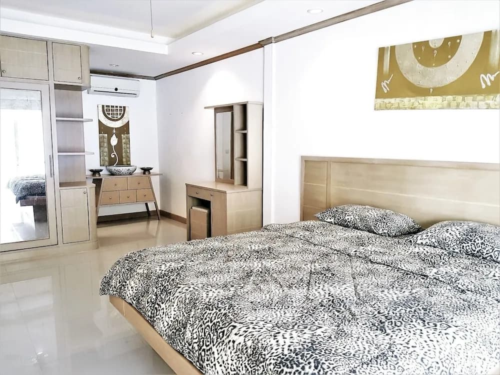 Sea View Corner Condo Jomtien - photo 3
