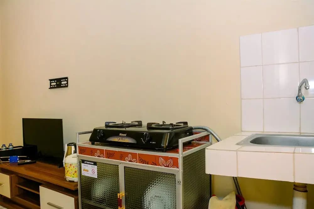Compact Studio Room Kebagusan City Apartment - photo 12