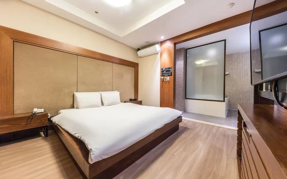 Ritz Seoul Hotel - photo 7