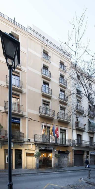 Hotel Moderno Barcelona - photo 1