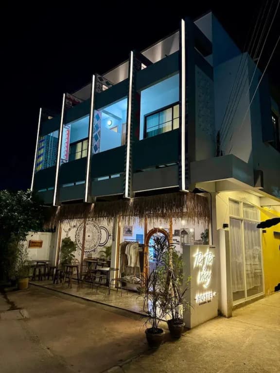 TarTar&Nay Hostel - photo 30