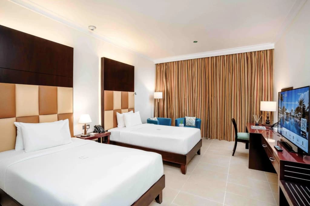 Metropolitan Al Mafraq Hotel - photo 30