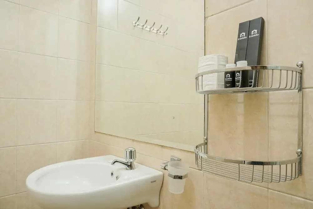 Homey And Compact 2Br Marina Ancol Apartment - photo 16