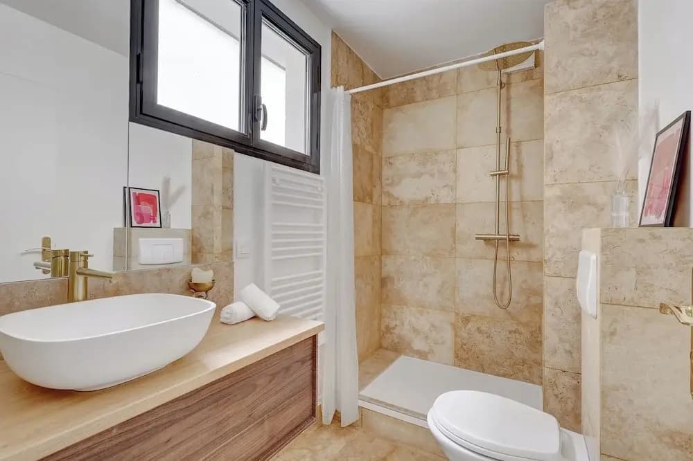 Stylish 2BR for 6 by Champs-Elysees - photo 13