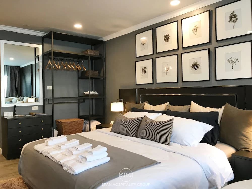 Stay in Style The Heart of Nimman R306AB - photo 4