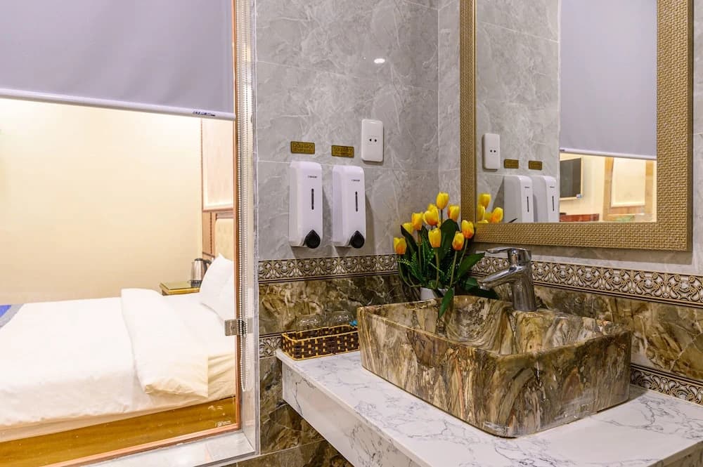 Van Tung Hotel - photo 8