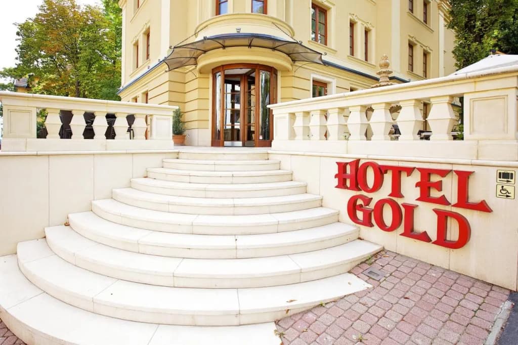 Gold Hotel Budapest - photo 36