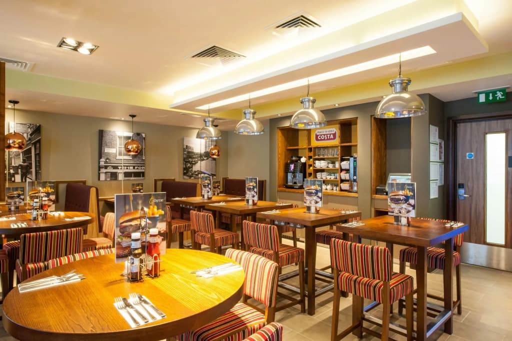 Premier Inn London Hackney - photo 10