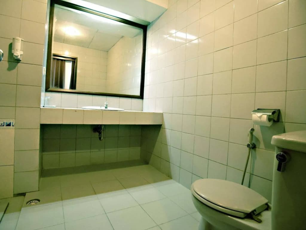 Super OYO Townhouse 1 Hotel Salemba - photo 8