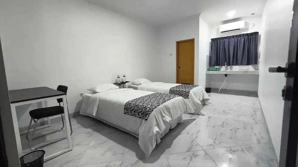 Hotel Wisma Syariah - photo 1