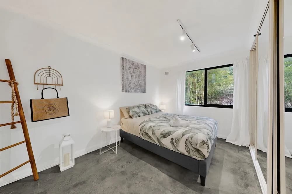 Beachside 1-bed Retreat With Parking Cronulla - photo 2