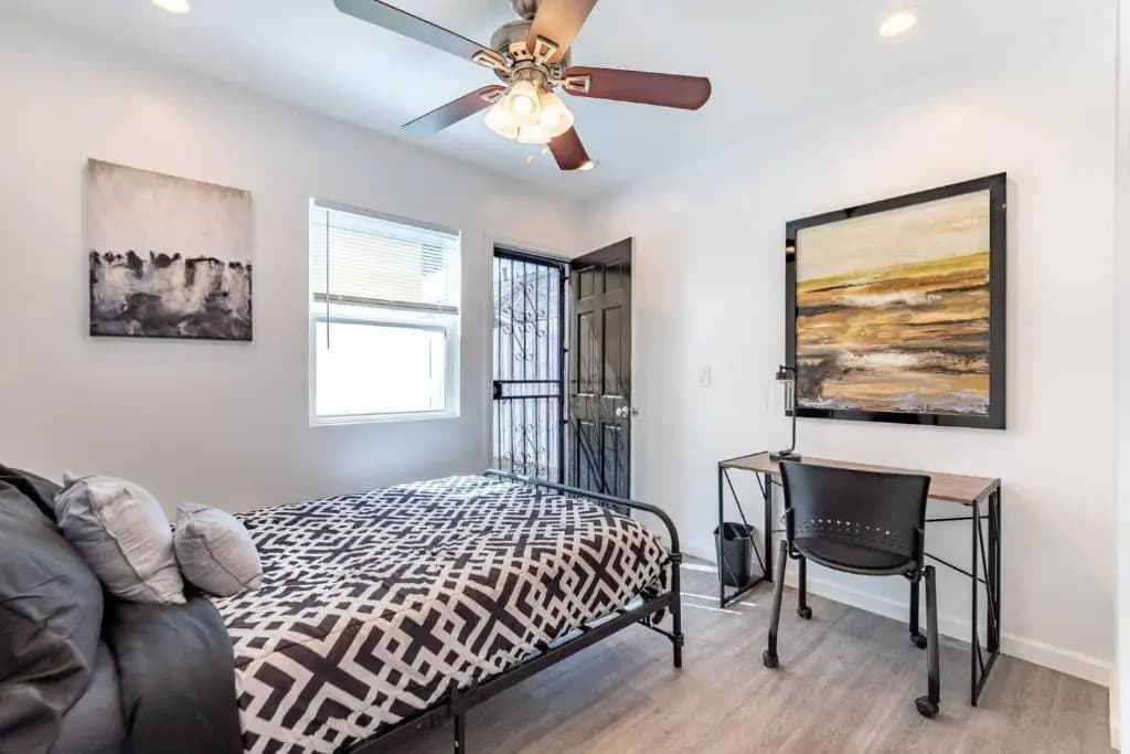 Leighton Campus Apt - photo 3
